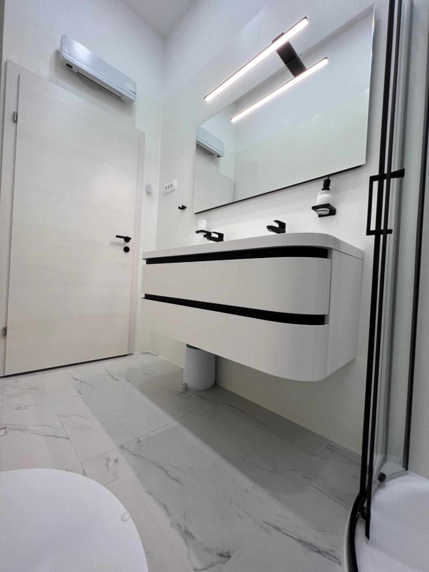 Grand Apartment